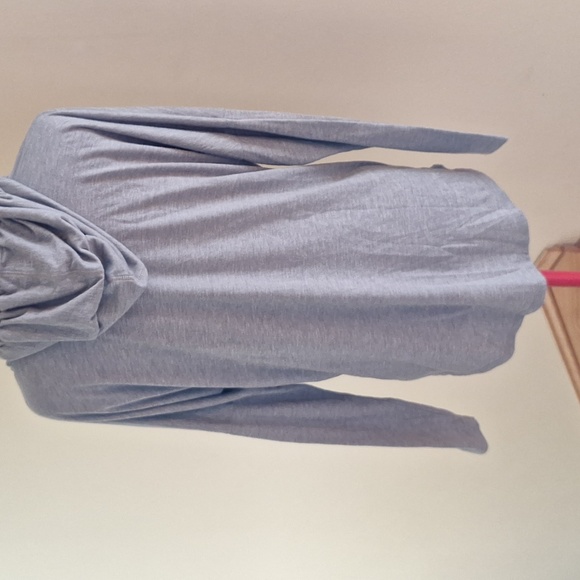 Old Navy Grey Pull-Over Hooded Long Sleeve Tee Size L Go Dry - Picture 2 of 8